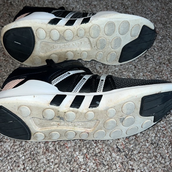 Adidas Equipment running athletic shoes 8.5 - Picture 5 of 15